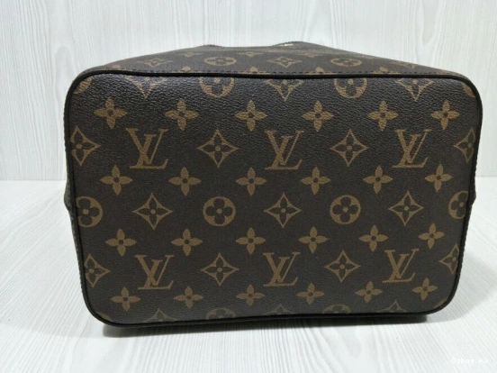 VUITTON NÉONOÉ LOUIS 0714